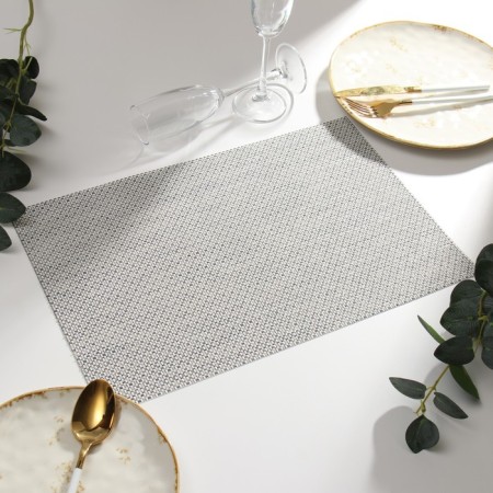 Napkin on the table of the share, centered, 45*30cm-1