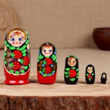 Nesting doll 