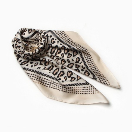 Women's scarf minku 70*70 cm, milk