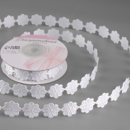 Figure tape "Flower", 18 mm, 9 ± 0.5 m, white color