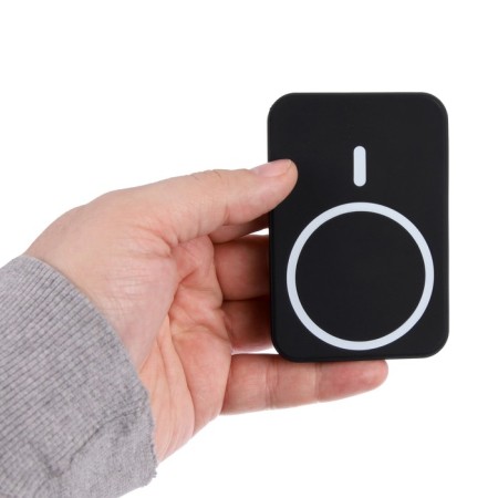 External battery CRR-33, 5000 mAh, 5 W, with the function Magsafe, Lightning, Black-6