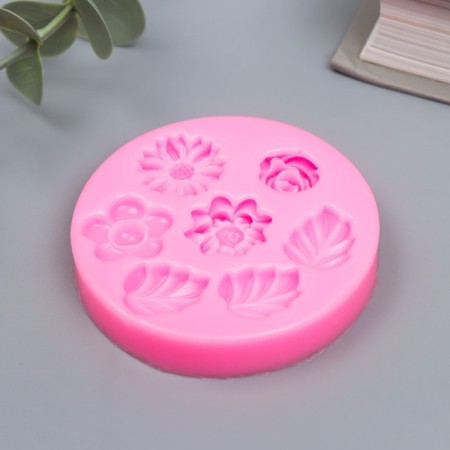 Mold Silicon "Flowerers and Leaflets" 7 objects 6.8x6.8x1 cm-1