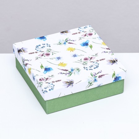 Square “Flowers” ​​gift box, 13.5 x 13.5 x 5 cm-1