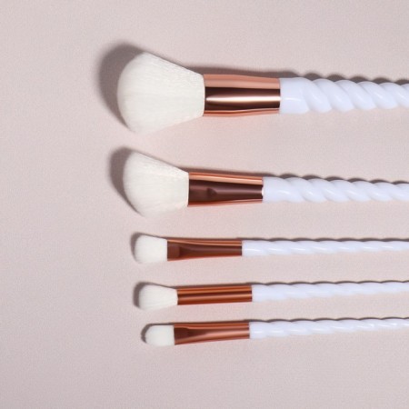 Set of brushes "Unicorn", 5 objects, white color-3