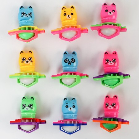 A top with a “cat” mechanism, mix-1