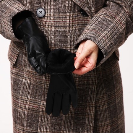 Gloves are female, dimensionless, without insulation, black color-4