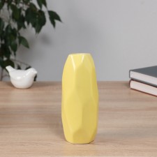 VAZA Ceramics Table 