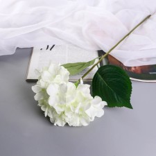 Artificial flowers 