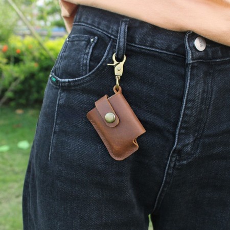 Czech for light leather lighter with carbine, 7 x 5.5 x 11.7 cm-2