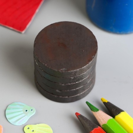 Technical magnet (magnet on both sides) 30x5 mm-4