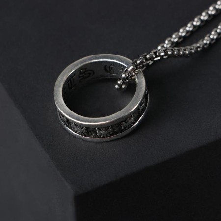 Pompeii pendulum of the Pompeii ring on the thread, the color is black silver, 70 cm
