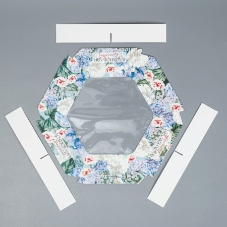 Confectionery box, packaging, “inspire beauty”, 23 x 23x 4 cm-5