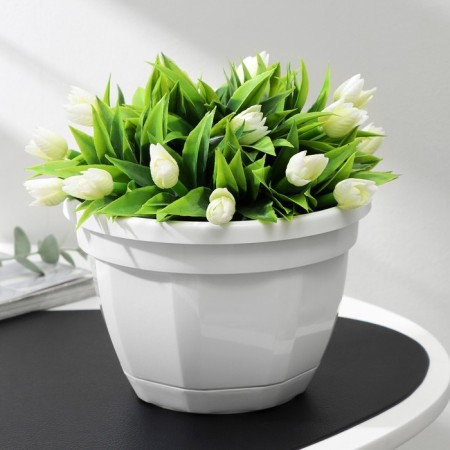 Pot with the pallet "Nick", 1.5 l, the color is white