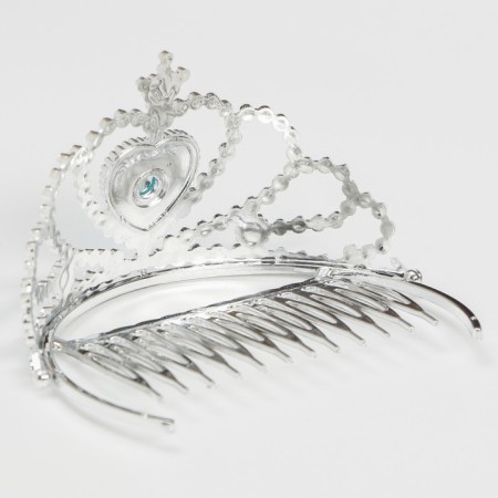 The set is "the most beautiful", cold heart, in the box-8