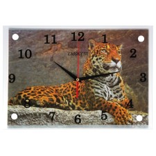 Carting clock is wall-mounted, interior 