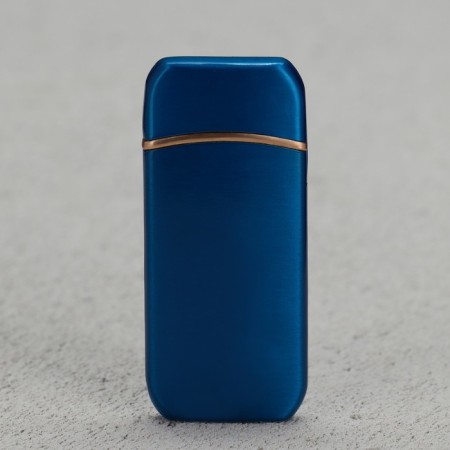 Electronic lighter "busy", 7.2 x 3.3 cm.-2