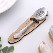A spoon is a nominal, tea, with an engraving 