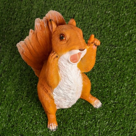 Garden figure "Surprised Squirrel" 22x13cm-3
