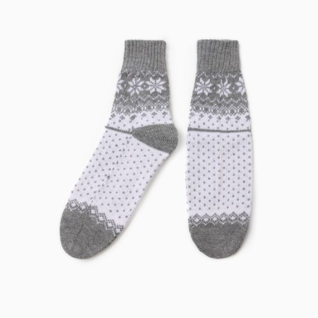 New Year. Women's socks, gray/white color, rr 25-27