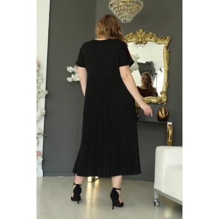 Women's dress, size 60-8