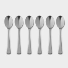 Spoon is a disposable plastic, 17.5 cm, metallic color, 6 pcs/un