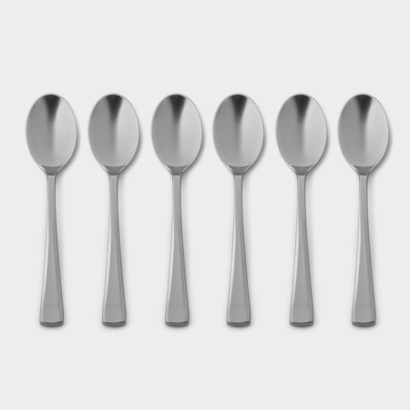 Spoon is a disposable plastic, 17.5 cm, metallic color, 6 pcs/un