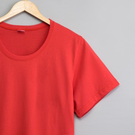 T -shirt female color red, size 50-5
