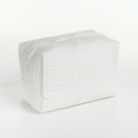 Cosmetic bag at the lightning textura, white color-2
