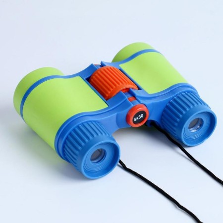 Set of a young researcher with binoculars and a flashlight-3