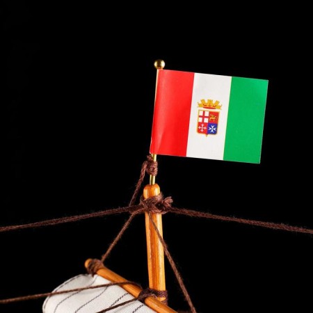 Ship with white bottom "Mortan"-7