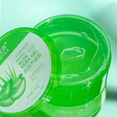 Multifunctional face and body "Aloe Vera", 300 ml-1