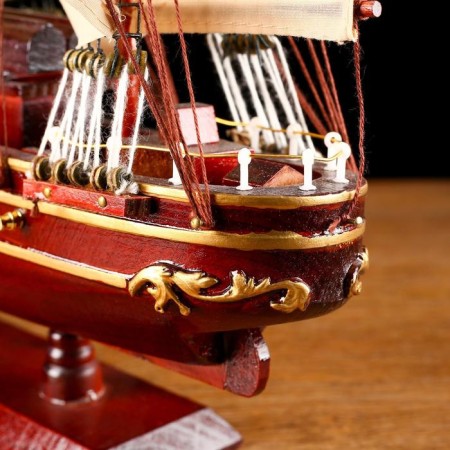 Souvenir medium -sized "three -year -old" ship, beige sails, 49 x 42 x 8 cm-5