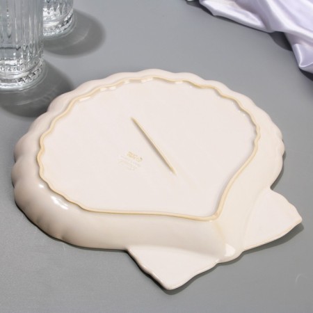 Ceramic "Sea shell" dish, 27 x 25 cm, white color-2