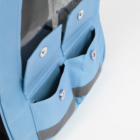 A backpack for carrying animals with a viewing window, blue-5