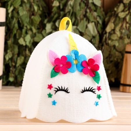 Bath cap with applique "Lera"
