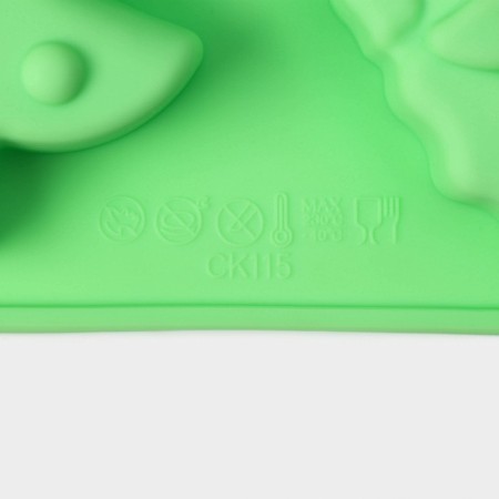 Baking uniform "New Year", silicone, 27 × 17 × 2 cm, 6 cells, green color-6