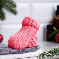 Бомбочка для ванны "Новогодний Носочек" с ароматом клубники, красная, 110 гр