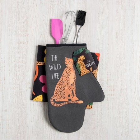 Gift set The Wild Life: a towel, a mittens, a hand, a brush, a blade, a whisk-7