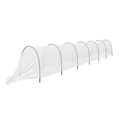 The greenhouse is stitched, length 6 m, 7 arcs of plastic, arc l = 3.3 m, d = 16 mm, spanbond 40 g/m²