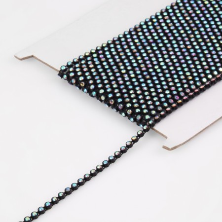 Rhinestones on threads, with holography, 3 mm, 9 ± 1 m, black color-1