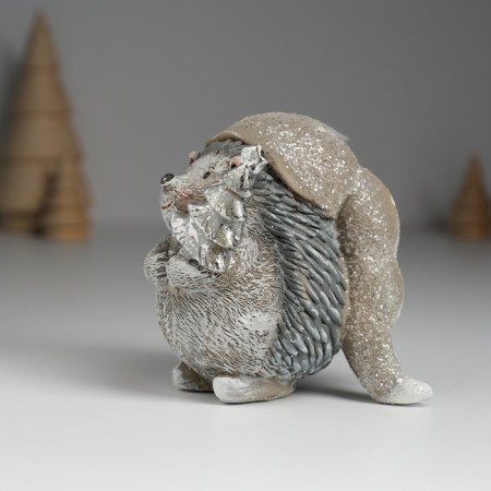 Polystone souvenir "Hedgehog with a silver Christmas tree in a long cap" 7x5x8 cm-2