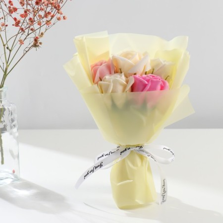 A bouquet of soap petals "rose" in a box with a handle 8.5x18x25 cm-1