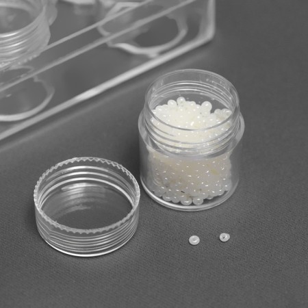 A set of jars for needlework, 30 pcs, d = 2 × 2.5 cm, in a container, 16.5 × 13.5 × 3.5 cm, the color is transparent-2