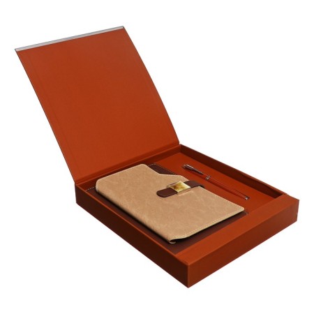 Organizer on the rings of A6+, 80 sheets, leatherette, with a stream, a line, with a handle, in a gift box, brown