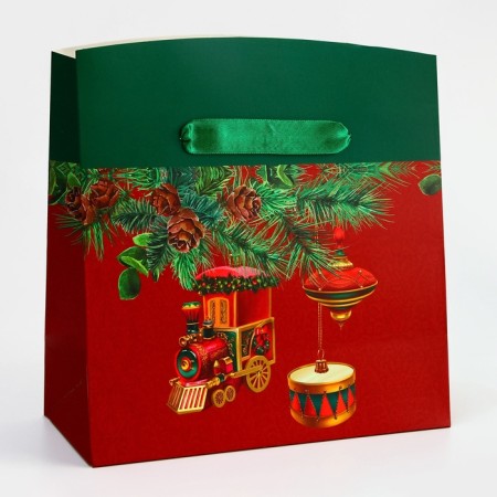 New Year. Bag-Korobok Gift New Year's "train", 23 x 16 x 11 cm.-1