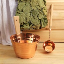 Set for the bath 