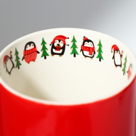 Ceramic mug with a spoon and lid "Penguins", 400 ml, red color-5