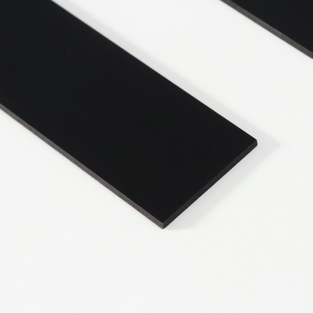 The panel of the letter "e" 16.5x20 cm, black-1