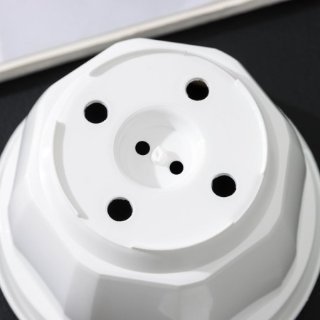 Pot with the pallet "Nick", 1 l, the color is white-3