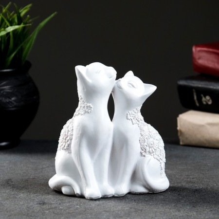 Figure "Cat and Cat" White, 14x13cm